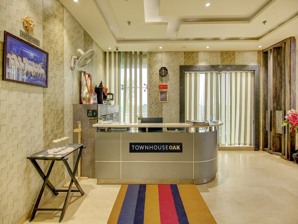 Townhouse Oak Hotel C Pearls, New Delhi