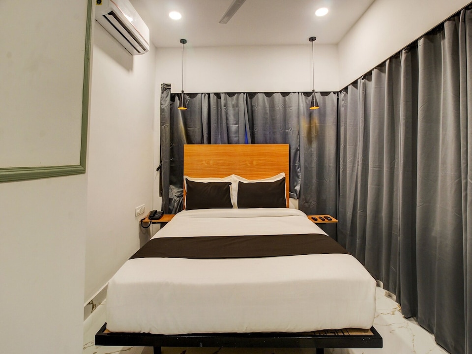 Townhouse Rcc Hotel Banjara Hills, Hyderabad