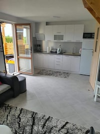 Komfortables Ferienhaus, Sauna, Angelteich
