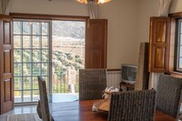 Accogliente cottage con piscina a Vila Flor