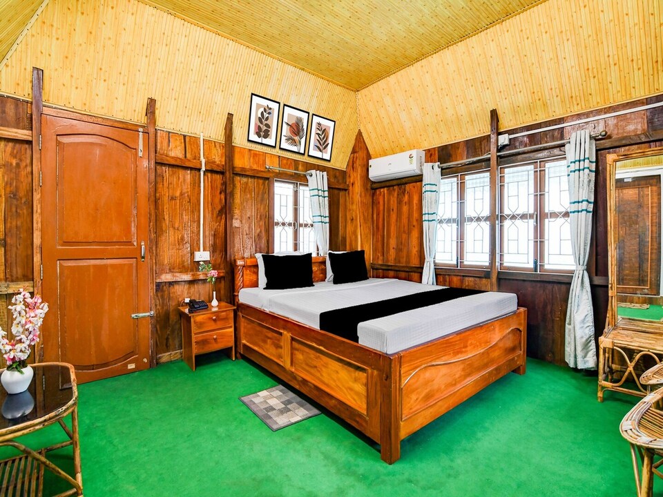 Classic Moner Manush HomeStay, Mathurabagan
