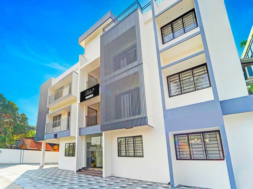 Collection O Kalamassery Near Medical College, Kochi