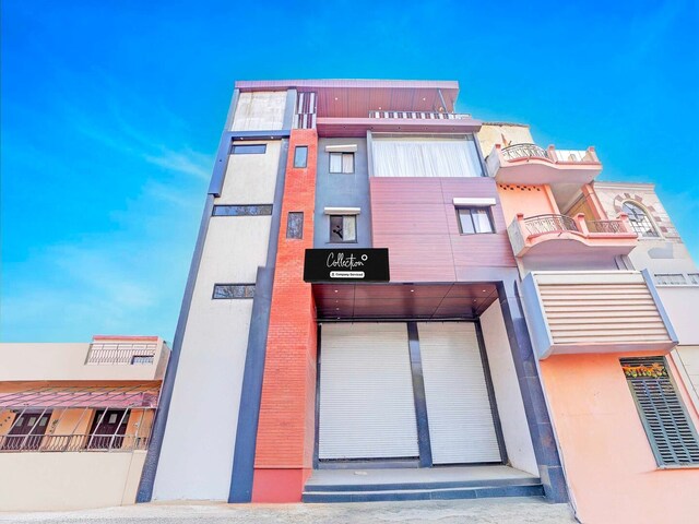 Collection O LIG Main Road Indore