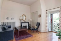 Alojamiento en el castillo: 1 dormitorio y 4 plazas con acceso a la piscina y al parque