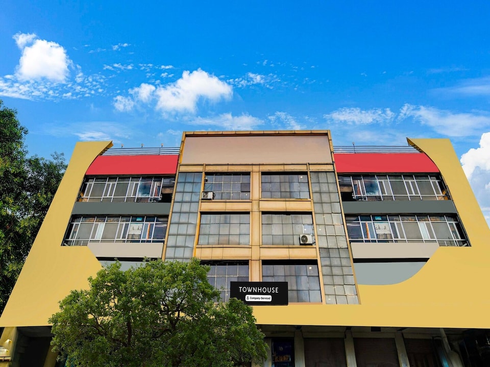 Super Townhouse Indore Junction, Indore