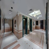 Deluxe King Central Dubai with Sauna & Gym