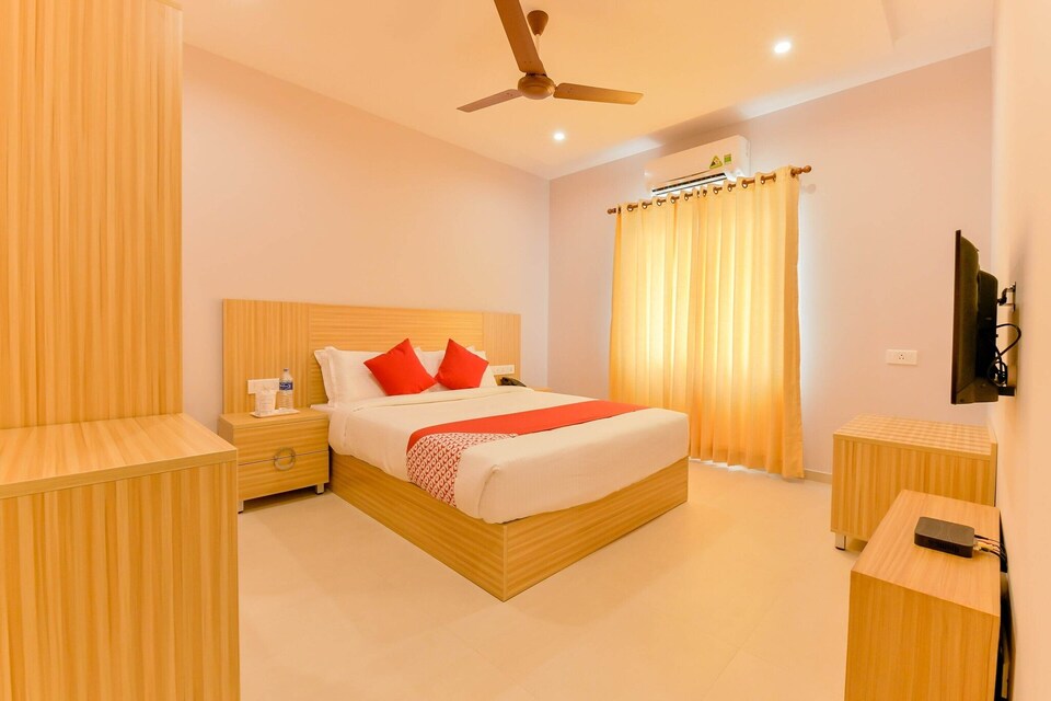 Super Townhouse Edassery Blue Bells, Angamaly