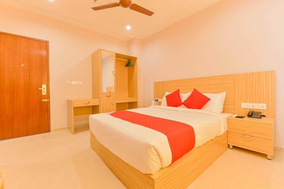 Super Townhouse Edassery Blue Bells, Angamaly