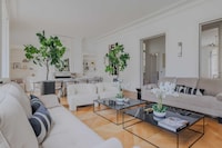 Spacious apartment - 5BR/12P - Trocadéro