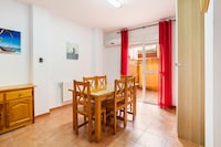 Apartment in Lepe mit Pool und Garten