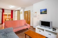 Apartment in Lepe mit Pool und Garten