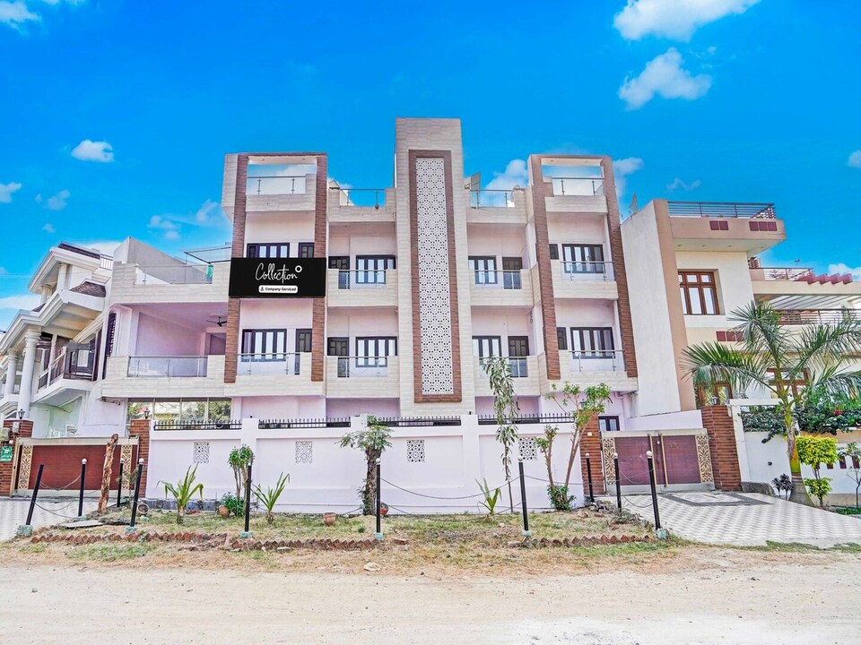 Collection Garden View Vrindavan Lucknow, Lucknow