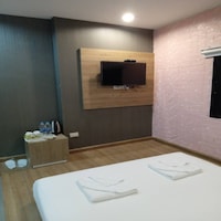 Premium Double Retreat  Unwind in Style
