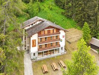 Chalet in Les Agettes mit Garten