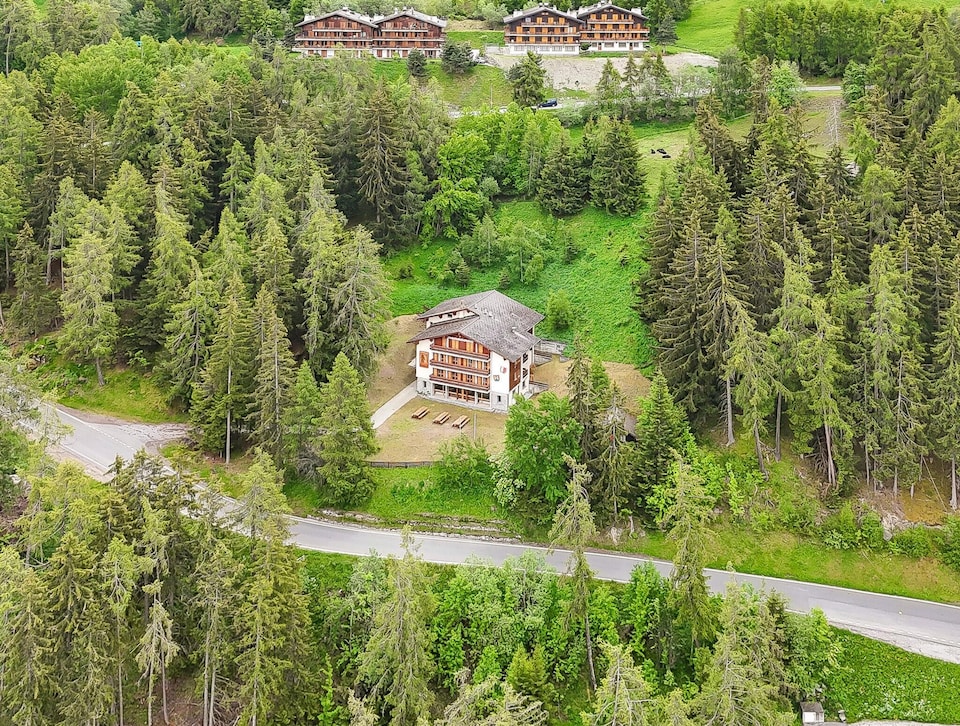 Chalet in Les Agettes with mountain view, Les Mayens-de-Sion