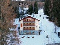 Chalet in Les Agettes met uitzicht op de bergen