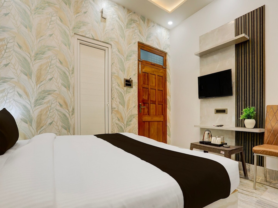 Classic Luxmi Guest House, Varanasi