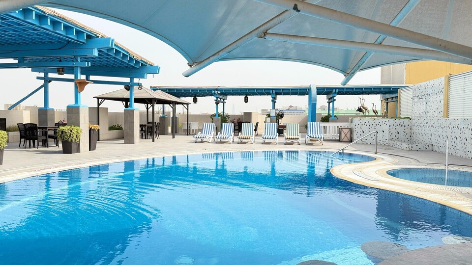 Comfortable Superior Twin Room Near Deira Hotspots, Dubai