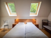 Geräumiger Rückzugsort im Wald mit Sauna