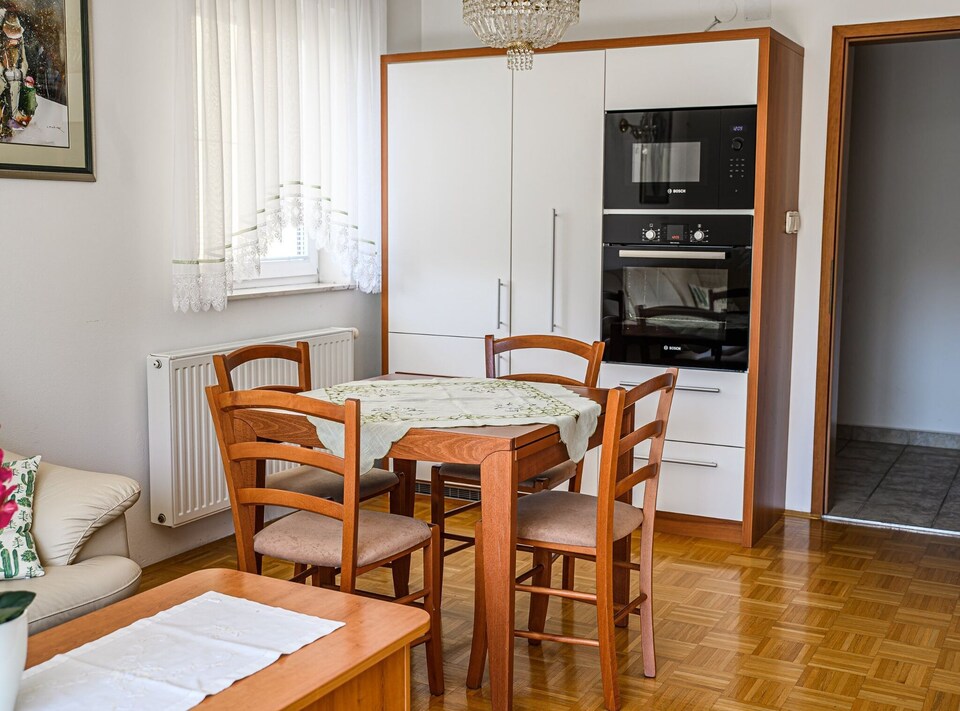 Sunny and Spacious Apartments with Terrace near Water Park - One Bedroom Apartment with Terrace