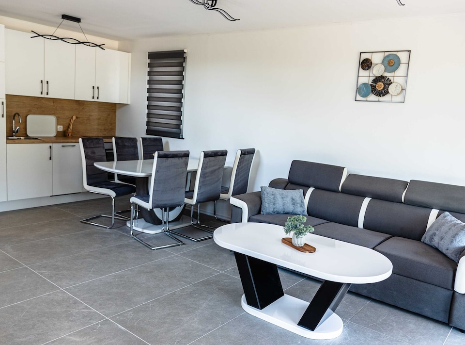 Tranquil Luxe Thermal Escape Mobile Home - Premium Mobile Home with Terrace