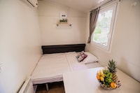 One Bedroom Mobile Home with Lake View (owner 4)