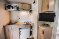 One Bedroom Mobile Home with Lake View (owner 5)