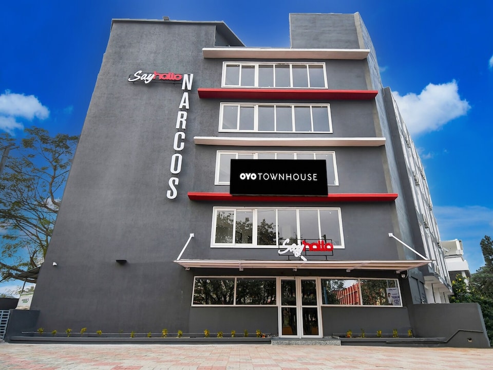 Collection O Sayhallo Narcos, Bhubaneswar