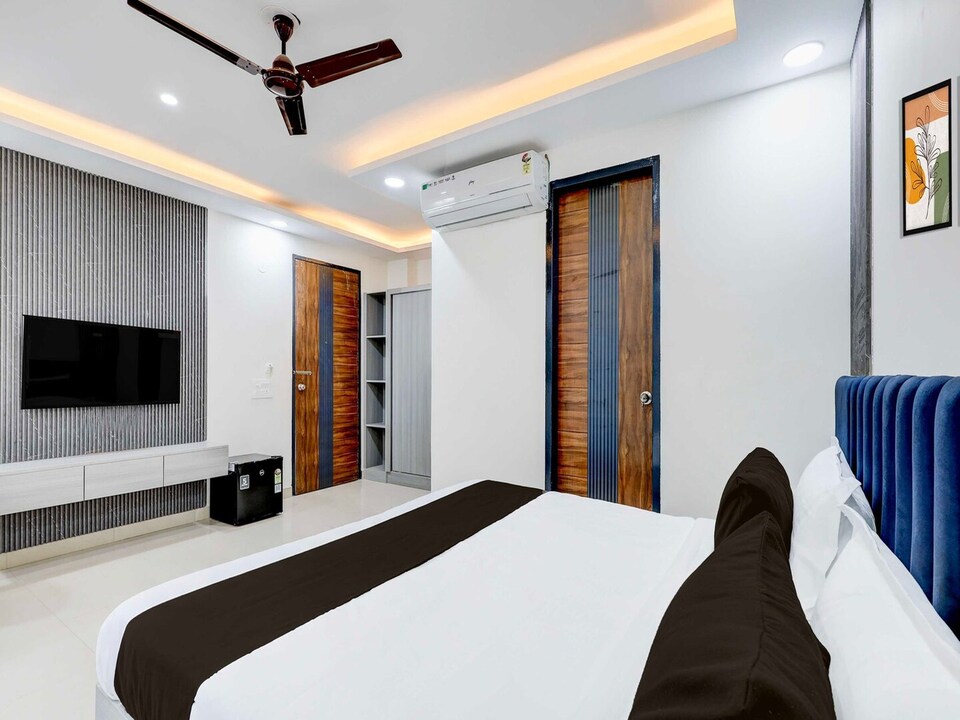 Townhouse OAK Hotel Cloud Bay, Gurugram