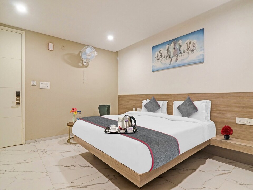 Super Hotel O The Fern Suites, Madeenaguda