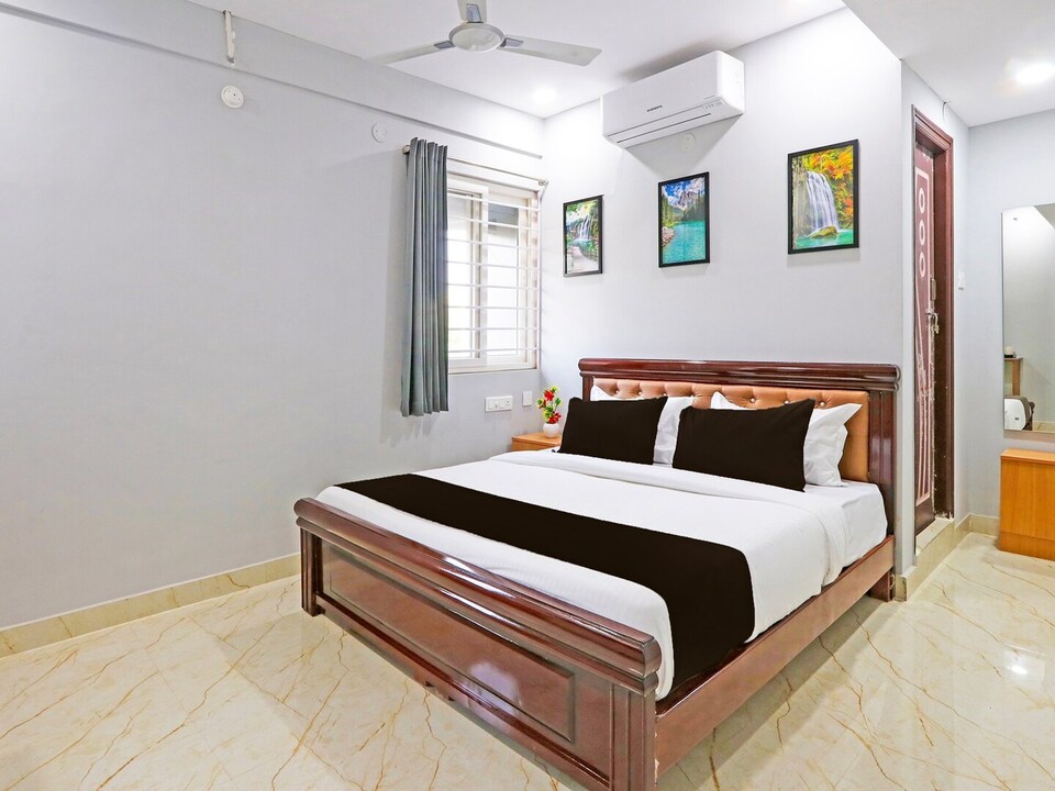 Super Townhouse Qualia Elite S R Nagar, Hyderabad
