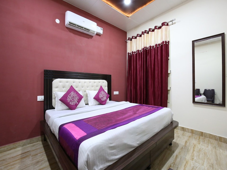 Classic The Platinum, Panchkula