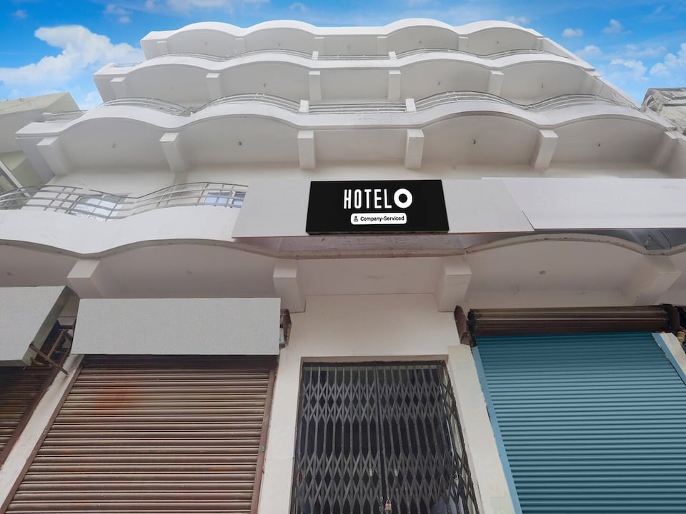 classic brij guest house, Danapur