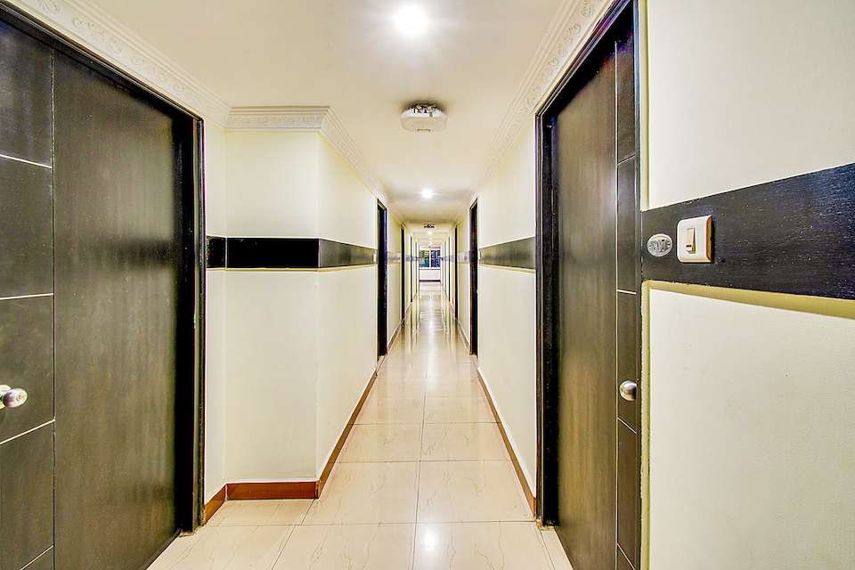 Capital O 71710 Hotel Ramachandra Residency, Gajuwaka Visakhapatnam, Visakhapatnam