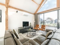 Bungalow met uitzicht op vijver