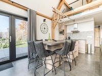 Bungalow met uitzicht op vijver