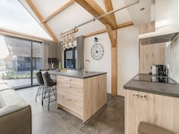 Bungalow met uitzicht op vijver
