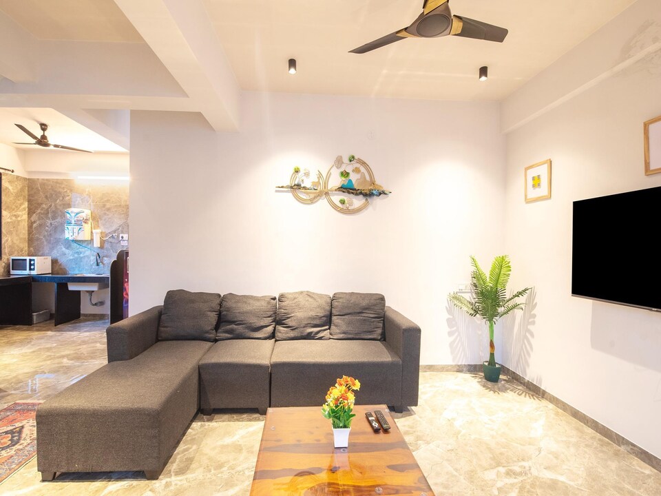 Ventara Bliss 4bhk by Palette | Pool | Lonavala, Karla