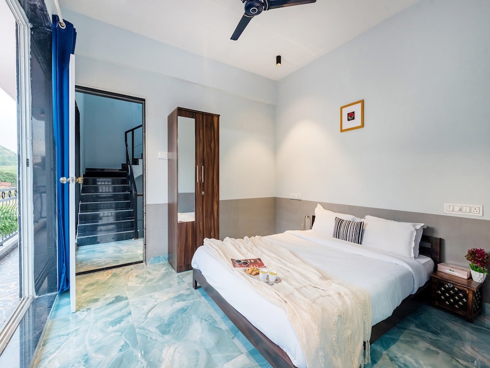 Ventara Escape 4bhk by Palette | Pool | Lonavala, Lonavala