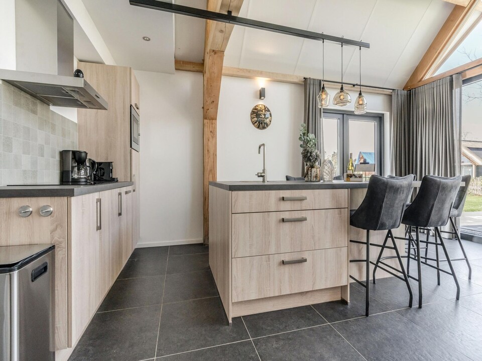 Thatched luxury leisure farm for 6 people, Baarle-Nassau