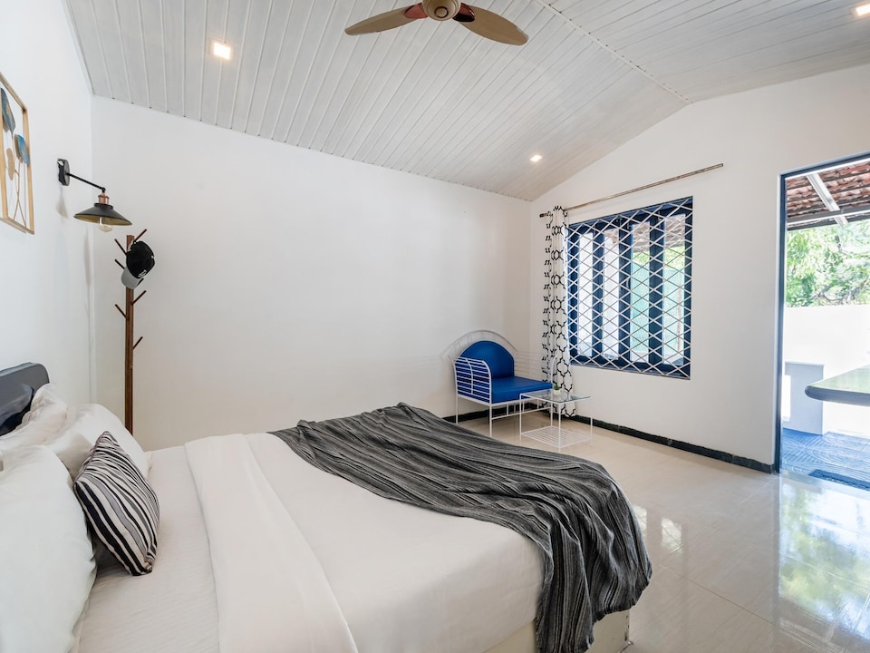 Santorini Cabins by Palette | Pool | Chef, Karla