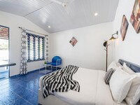Santorini Cabins  Pool  Chef  DanCenter
