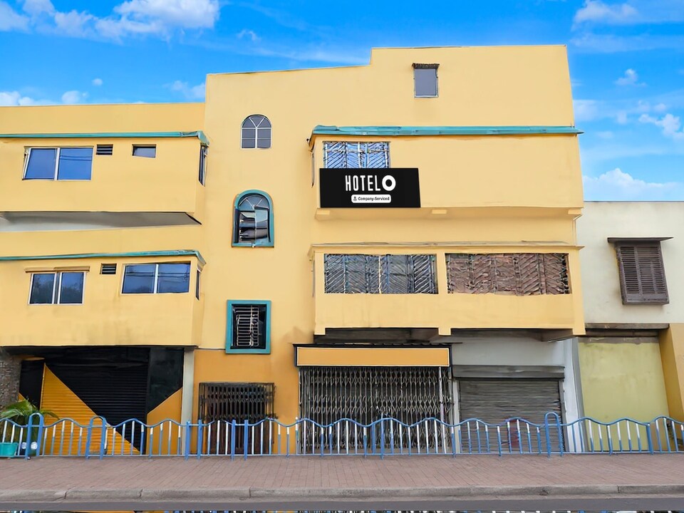 Hotel O Madhyamgram Railway Junction, Kolkata