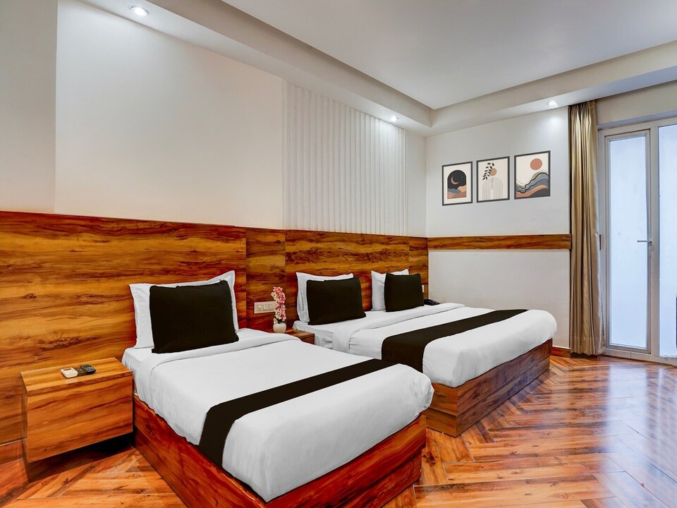 Classic HOTEL DREAM LAND, Katra
