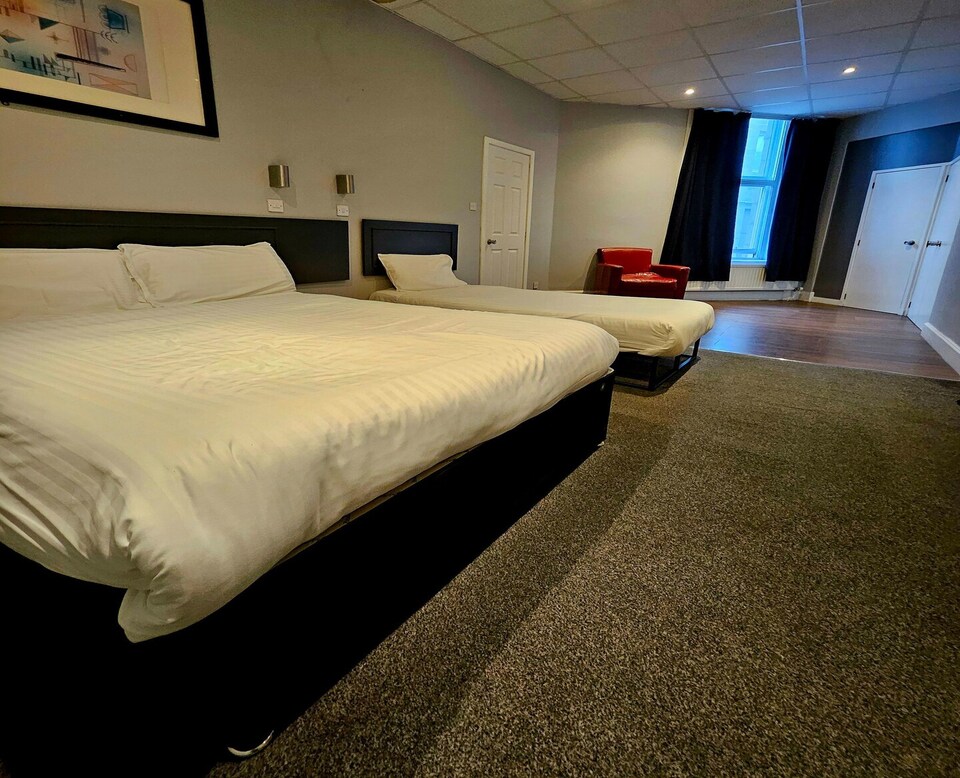 Standard Twin Room, Aberdeen