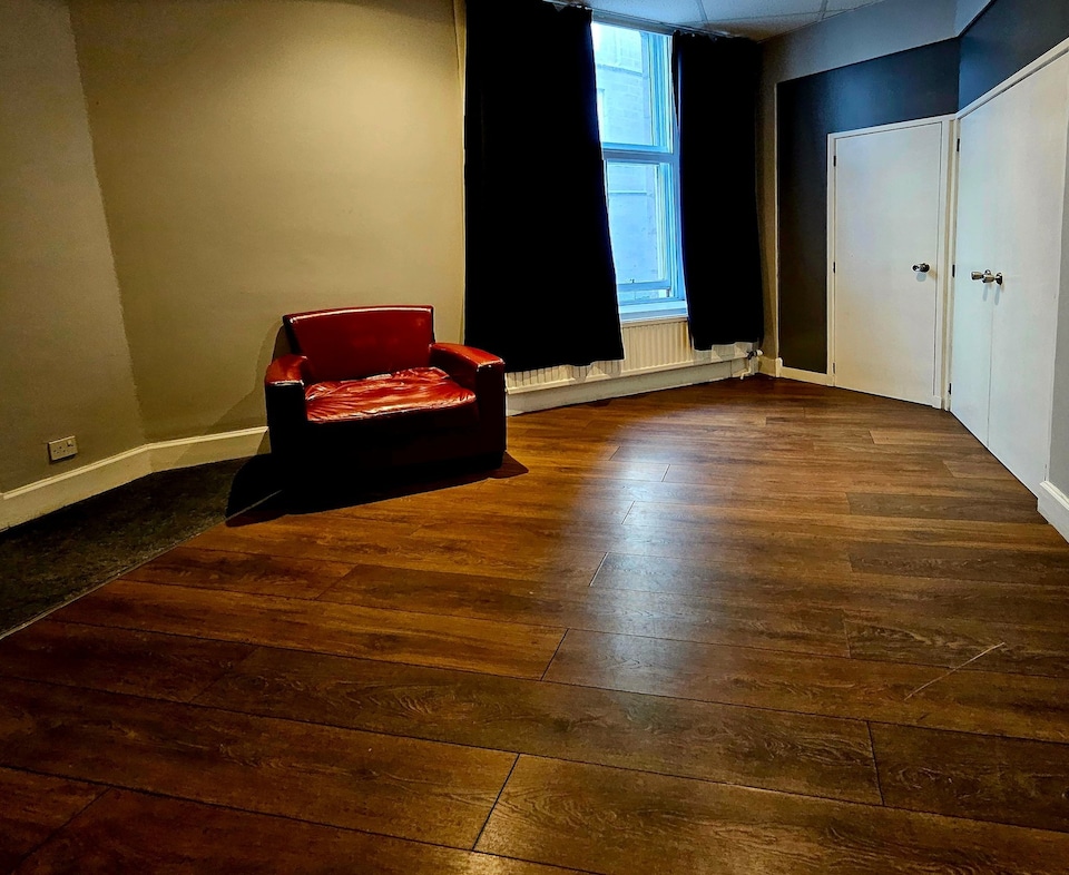 Standard Quad Room, Aberdeen
