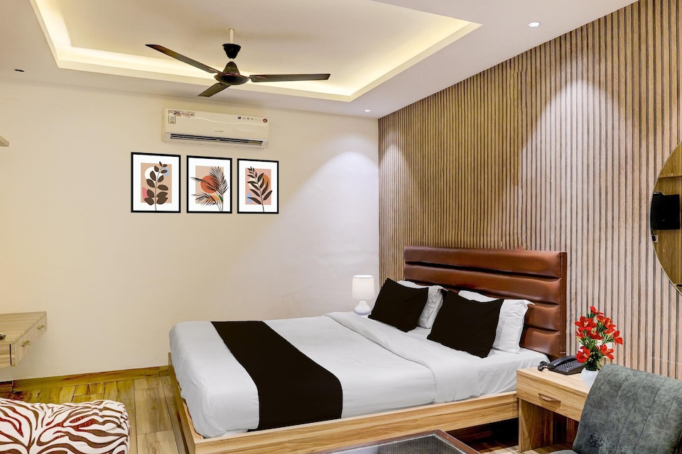 Classic Hotel Hm Crystal, Sahibzada Ajit Singh Nagar