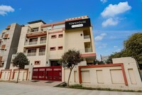 Townhouse Gomti Nagar Sector 1 Formerly Hotel Vistara