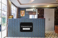 Townhouse OAK VS Shivanya