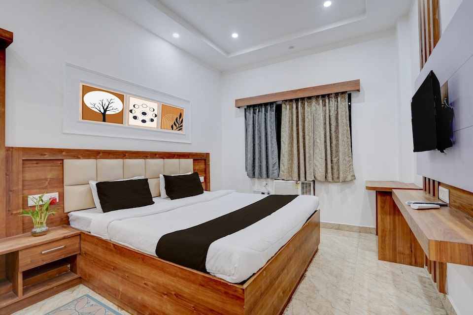 Townhouse Awleshpur Crossway Varanasi, Varanasi